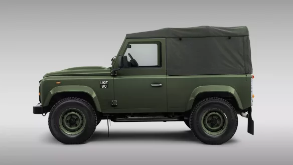 Classic Defender V8 Churchill Edition
