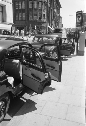 Vorschaubild zum Beitrag: Mercedes-Benz und der konsequente Abschied vom Taxi