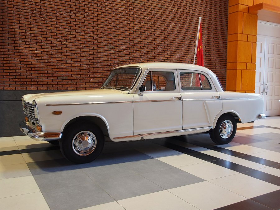 Shanghai SH760B im Louwman Museum