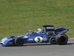 Tyrrell 003