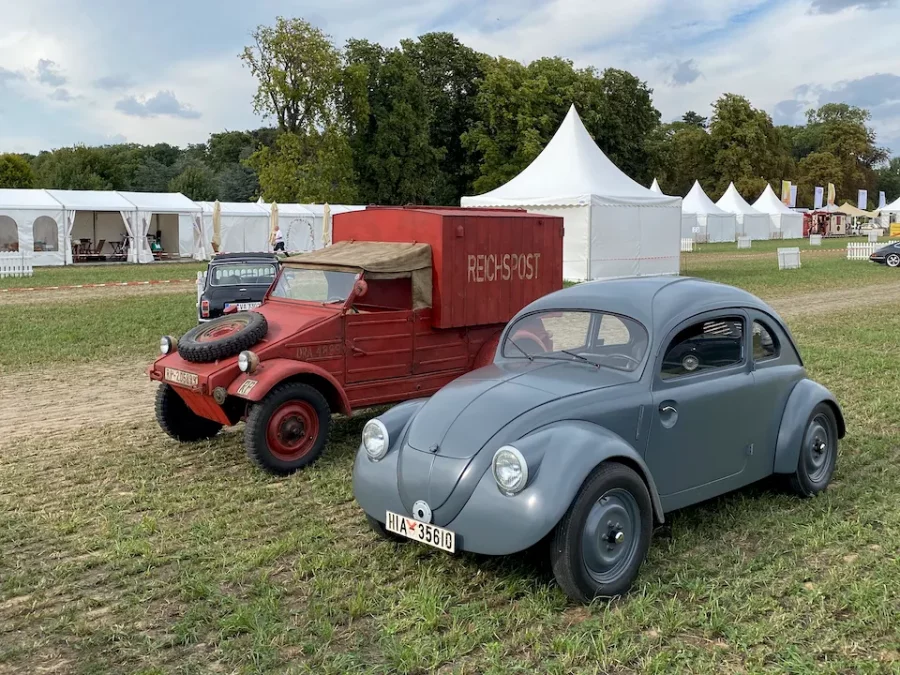 Zwei der Volkswagen aus der Grundmann-Sammlung.