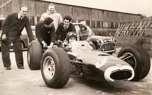 8. April 1908 – Alfred Owen wird geboren