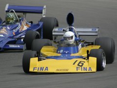 Surtees TS16-Ford und Hesketh 308E-Ford
