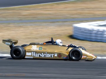 Harald Becker im Arrows A3 beim AvD Oldtimer-Grand-Prix 2022
