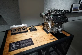 Vorschaubild zum Beitrag: Fünf Ventile, sechs Zylinder: Yamaha OX66 – der letzte echte Formel-2-Motor