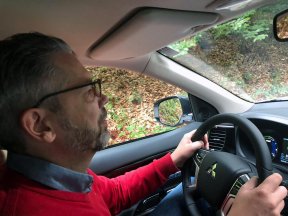 Vorschaubild zum Beitrag: Test: Mitsubishi Outlander Plug-in Hybrid (2019) – Wie fährt sich der große SUV von Mitsubishi?