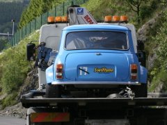 Mini auf dem Abschlepper