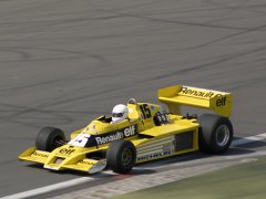 Renault RS01