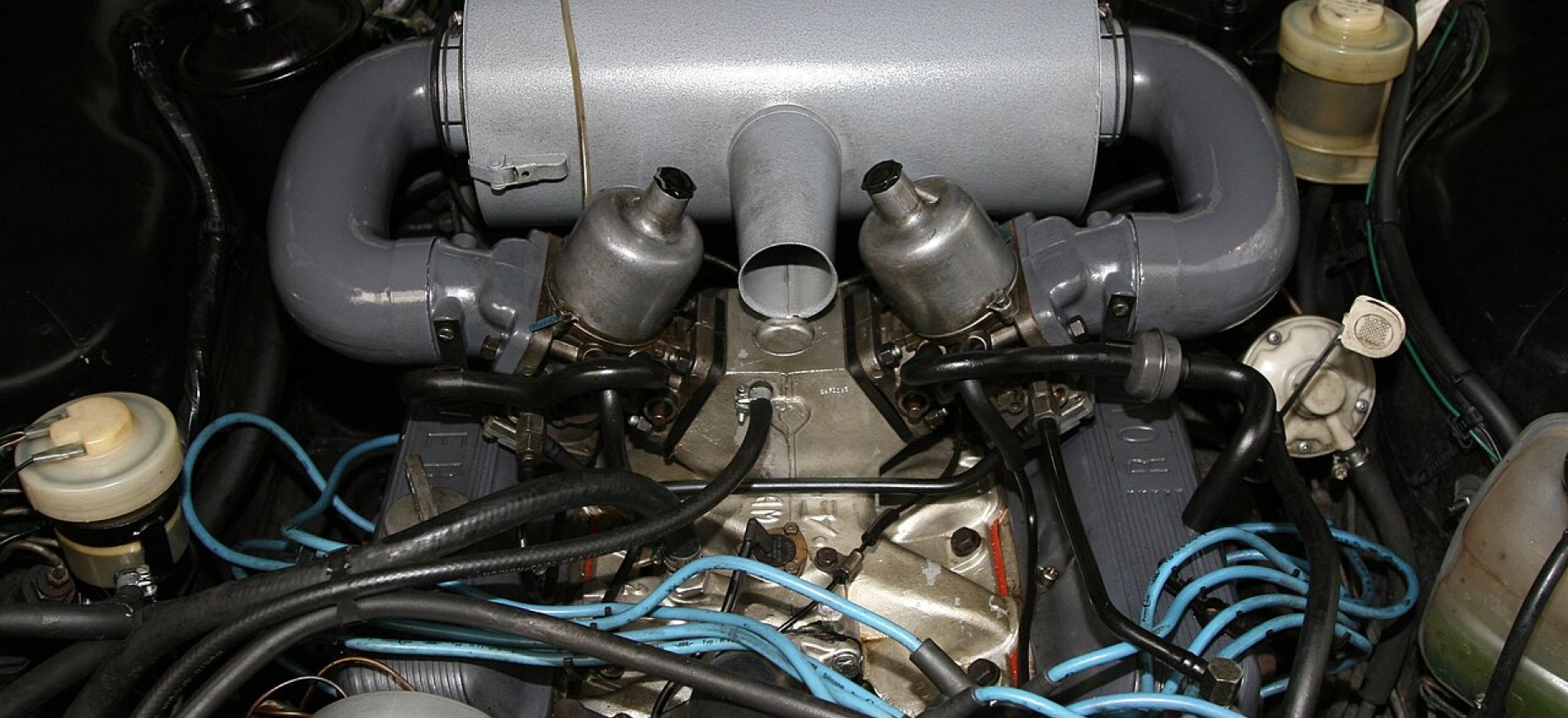 Rover V8