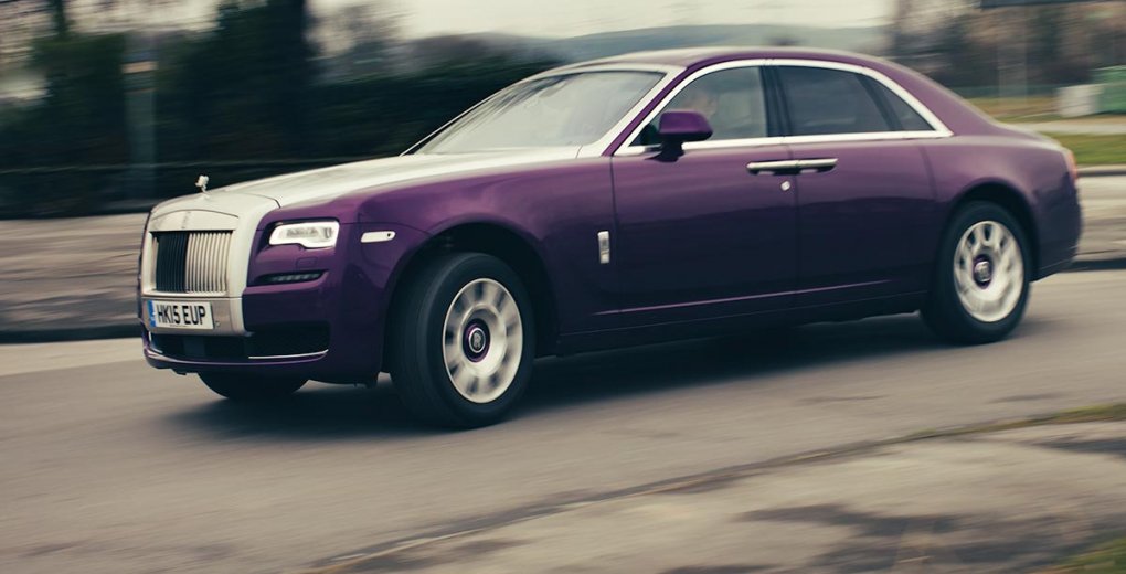 Pommesdeluxe – Rolls-Royce Ghost Series II trifft Pommes Schranke