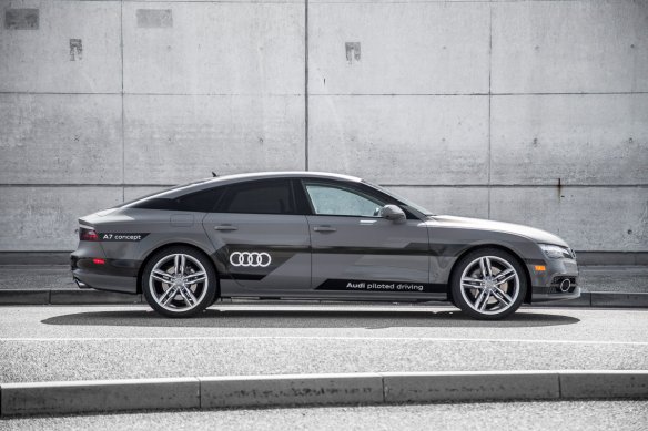 Rendezvous mit Jack: Im Audi A7 piloted driving concept auf der Autobahn