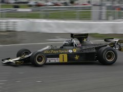 Lotus 76-Ford