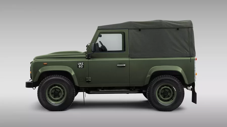 Classic Defender V8 Churchill Edition