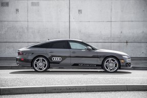 Vorschaubild zum Beitrag: Rendezvous mit Jack: Im Audi A7 piloted driving concept auf der Autobahn