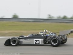 Chevron B25