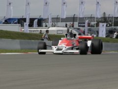 McLaren M26