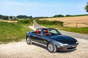 Vorschaubild zum Beitrag: V6 im Mazda MX-5? Ja, gibt es, heißt Rocketeer MXV6!