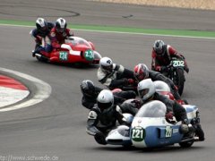 Start zur Deutschen Historischen Motorrad-Gespann-Meisterschaft