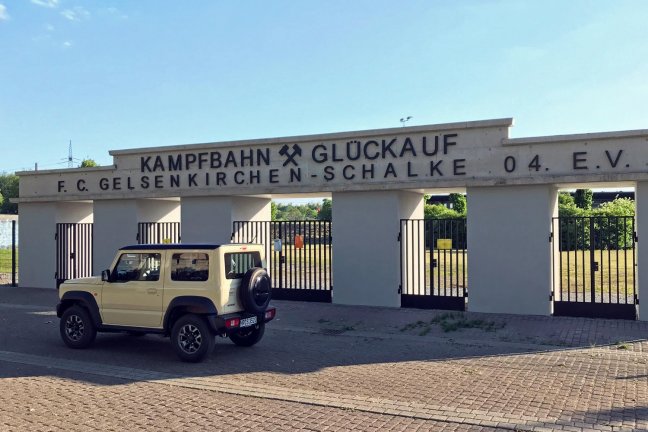 Vorschaubild zum Beitrag: 50 Jahre Suzuki Deutschland – eine Geschichte der kleinen Autos, die mehr konnten, als man ihnen zutraute