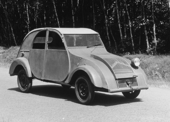 Citroën 2CV – die Ente wird 65 Jahre alt