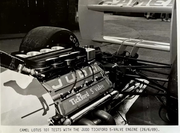 Zylinderköpfe von Tickford bei Lotus