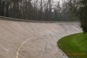 Vorschaubild zum Beitrag: Zeitkapsel: Die Steilkurven von Monza