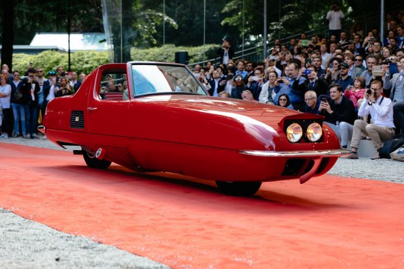 Gyro-X – wenn ein Auto nur zwei Räder zum Fahren benötigt