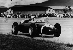 Vorschaubild zum Beitrag: 23. April 1962 – Stirling Moss und der Unfall in Goodwood