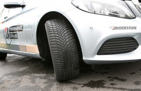 Vorschaubild zum Beitrag: Test: Bridgestone Weather Control A005 – Wie fährt sich der neue Ganzjahresreifen von Bridgestone?