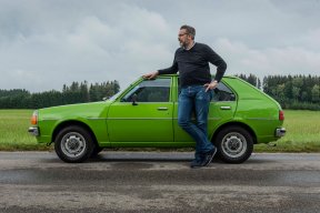 Vorschaubild zum Beitrag: Mazda 323 – unterwegs im Klassiker der ersten 323-Generation!