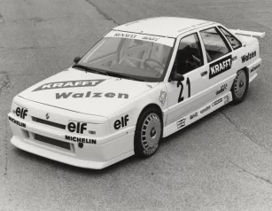 Vorschaubild zum Beitrag: Renault 21 Turbo Europa Cup: Wie eine brave Limousine zum Rennwagen wurde