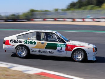 Opel Monza 3.0 im DTM Classic Cup beim AvD Oldtimer-Grand-Prix 2022
