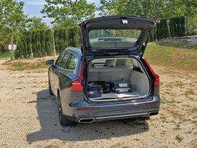 Vorschaubild zum Beitrag: Volvo V60 (2018) – Die ersten Meter im neuen Schweden-Kombi! Fahrbericht, Test