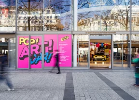 Vorschaubild zum Beitrag: Renault zeigt die Ausstellung „Pop Art Car“ auf den Champs-Élysées