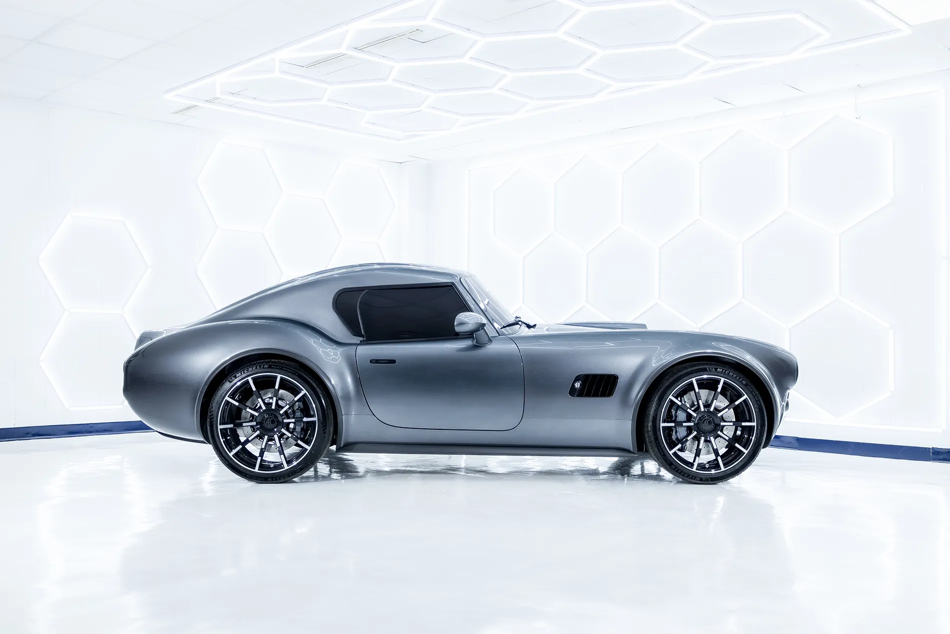 Seitenlinie des Cobra GT Coupé