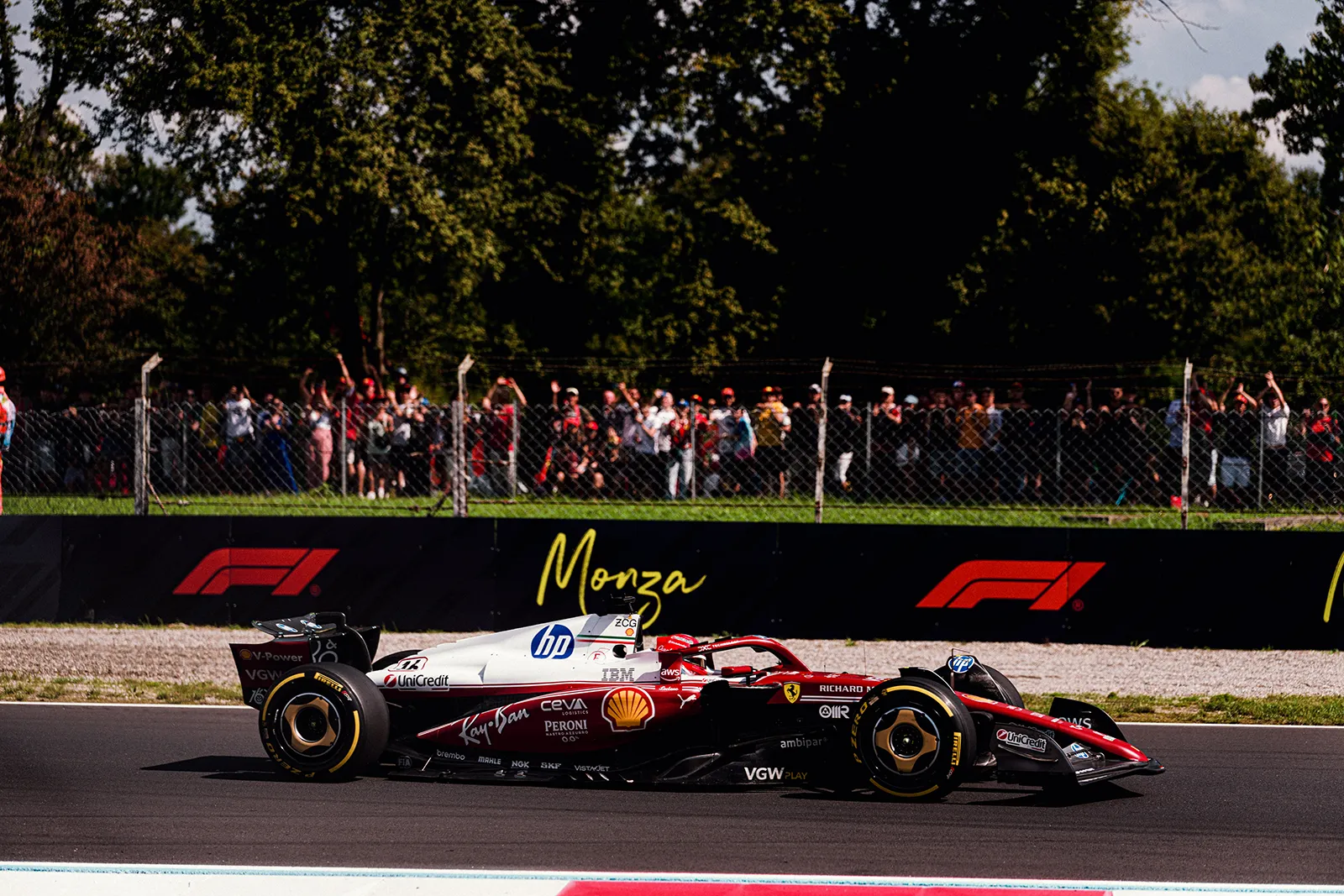 Charles Leclerc im Ferrari SF-25