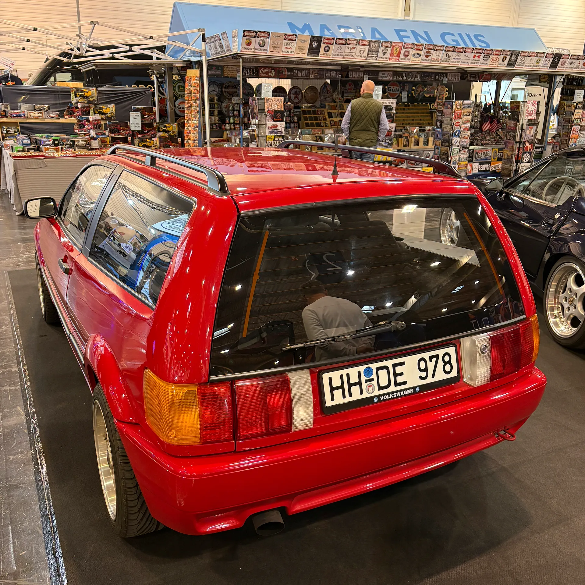 Heckansicht des MAG Magnum