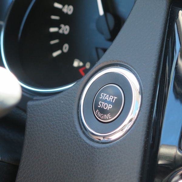 Innenraum des Nissan Qashqai 1,2 l DIG-T (2014) 
