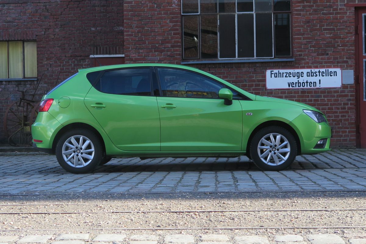 Titelbild zum Artikel:Test Seat Ibiza 1.2 TSI Start & Stop – Probefahrt mit dem jung gebliebenen Spanier 