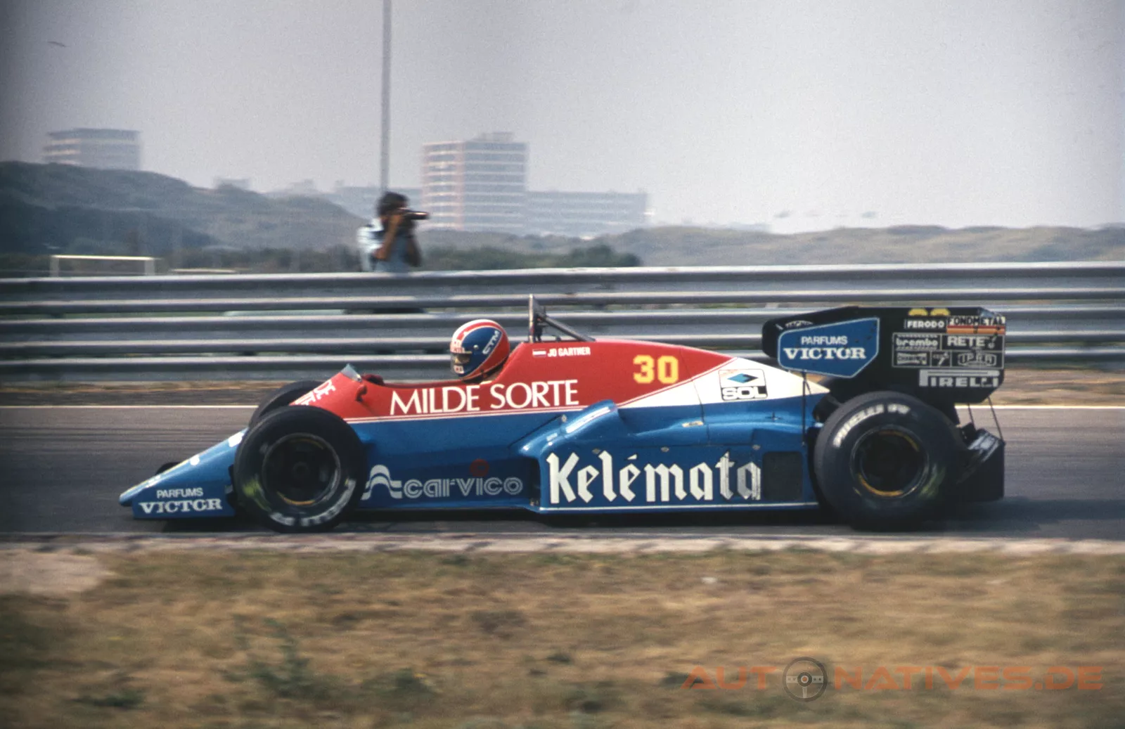 Jo Gartner im Osella FA1F