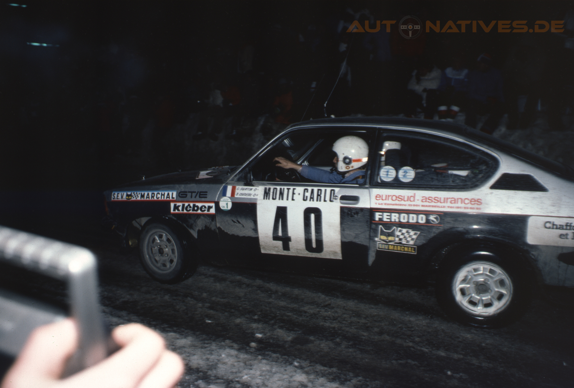 Nacht-Szene der Rallye Monte Carlo