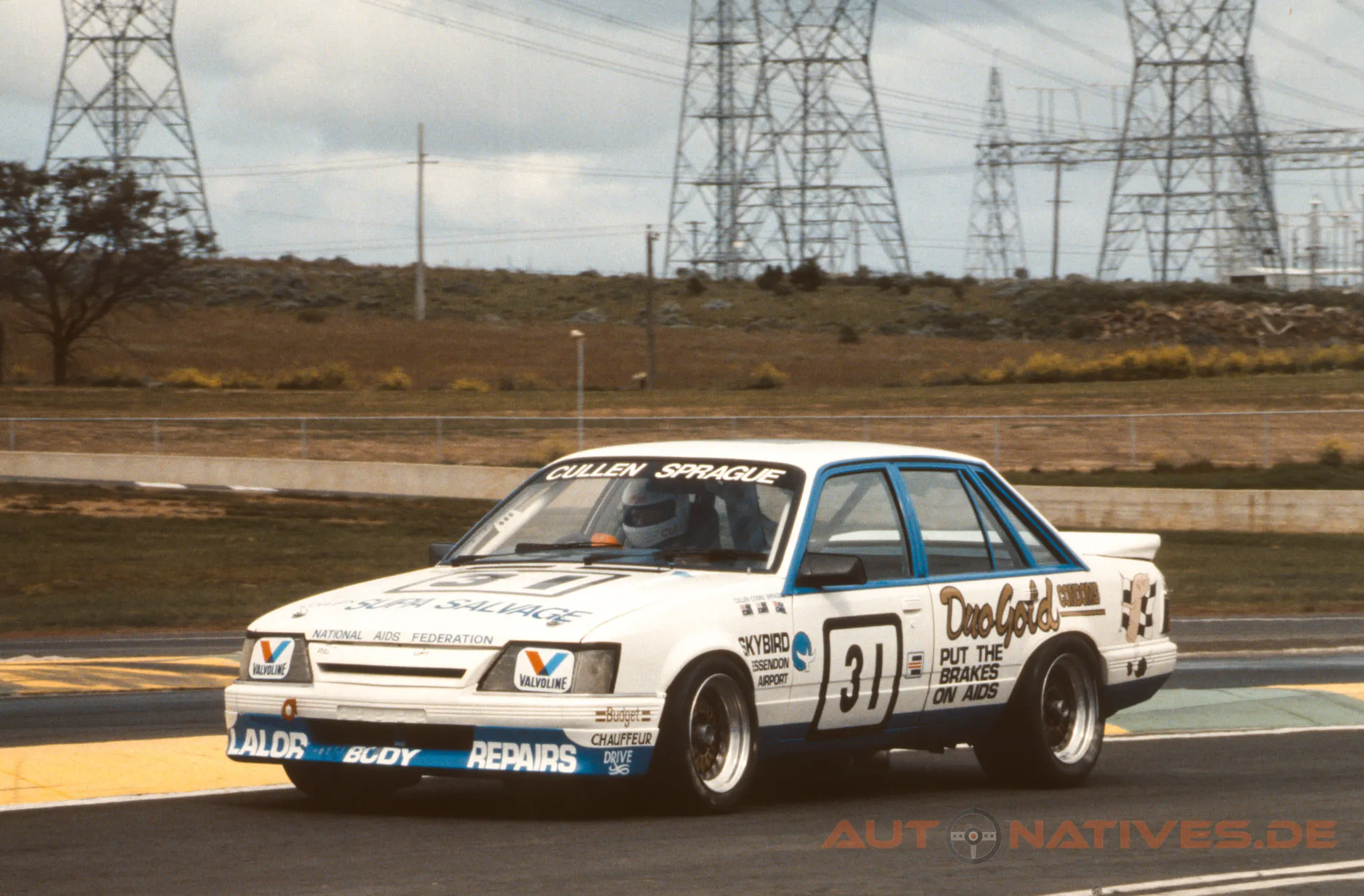Holden VK Commodore SS