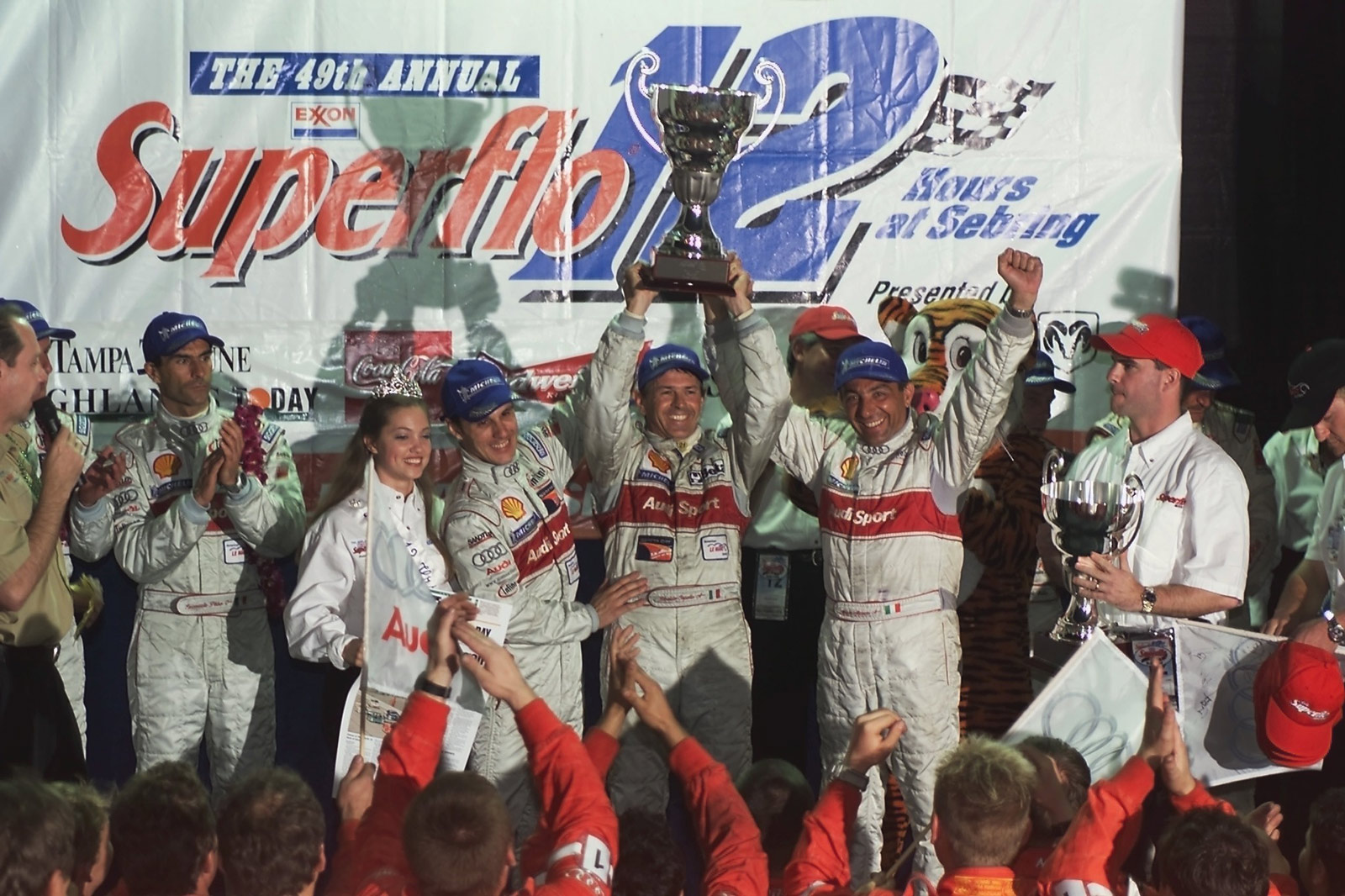 Das Podium bei den 12 Stunden von Sebring 2001