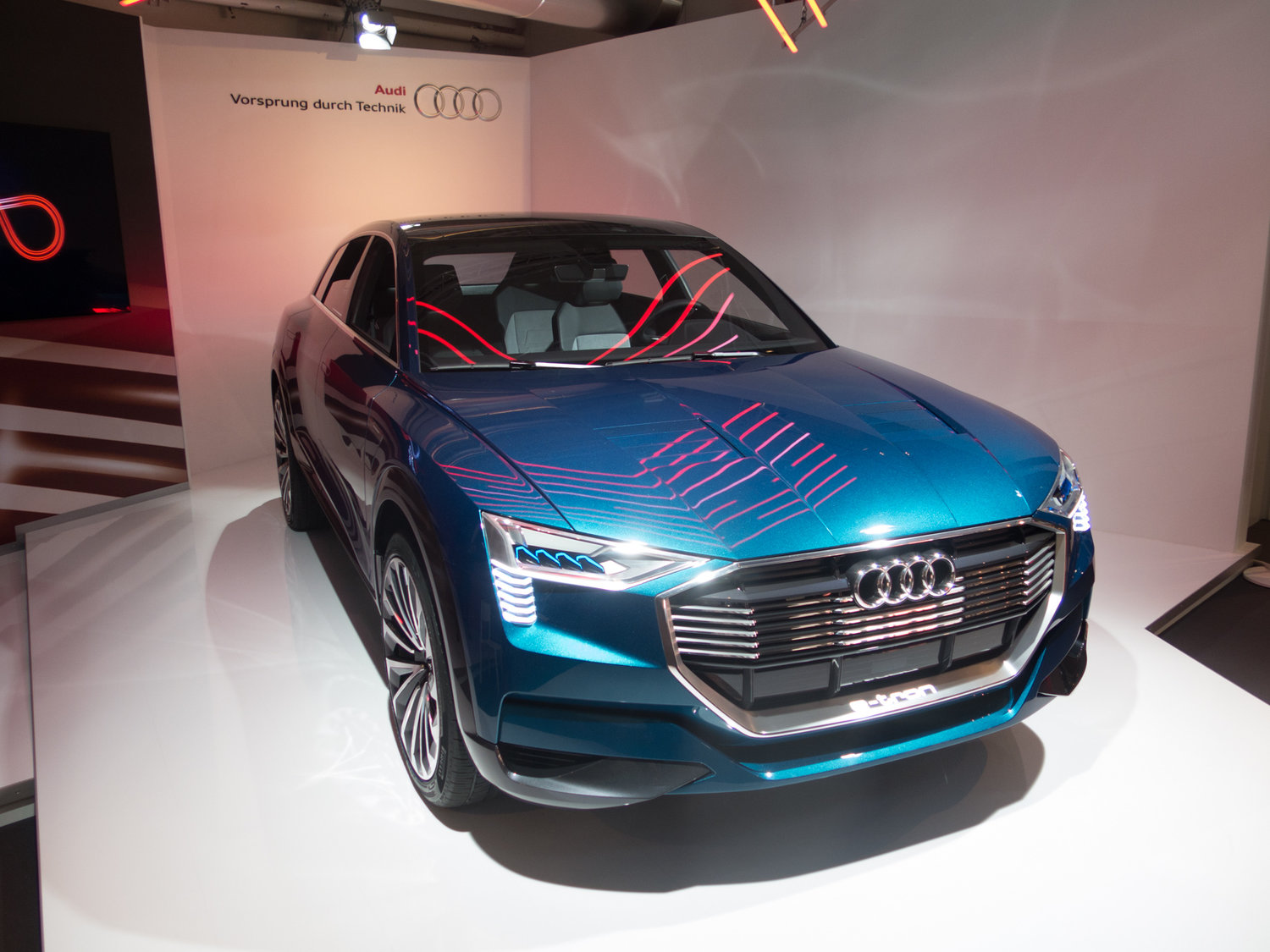 Audi e-tron quattro concept