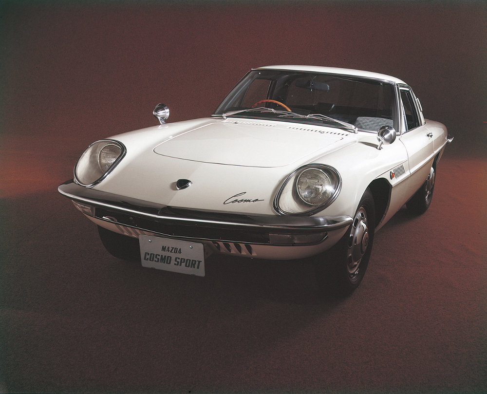 Der Mazda 110 S Cosmo war das erste Auto mit Zweischeiben Wankelmotor