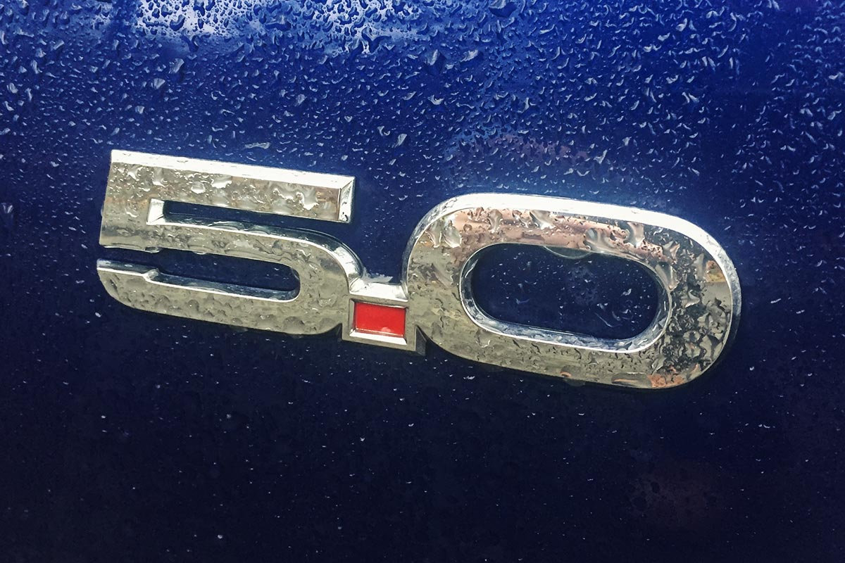 5.0 Logo am Ford Mustang GT