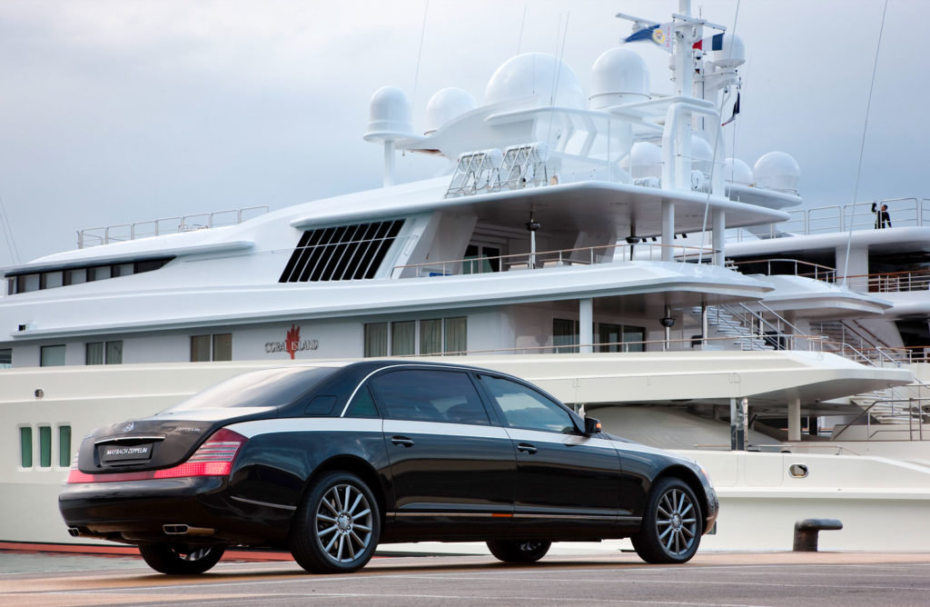 Mit dem Maybach S62 reaktivierte die damalige DaimlerChrysler AG 2002 den Namen Maybach.