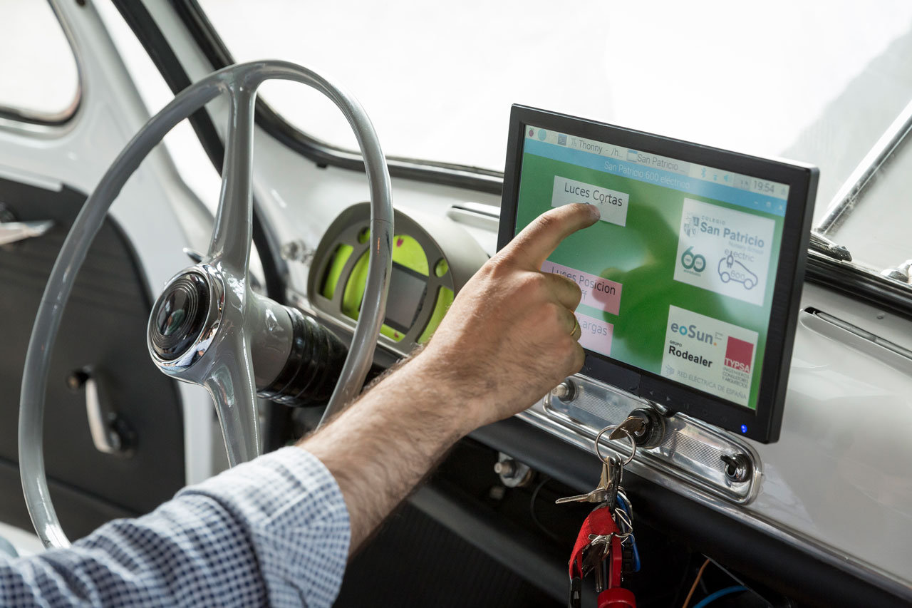 Der SEAT machte Spanien mobil. Jetzt wurde aus diesem SEAT 600 ein Elektroauto.