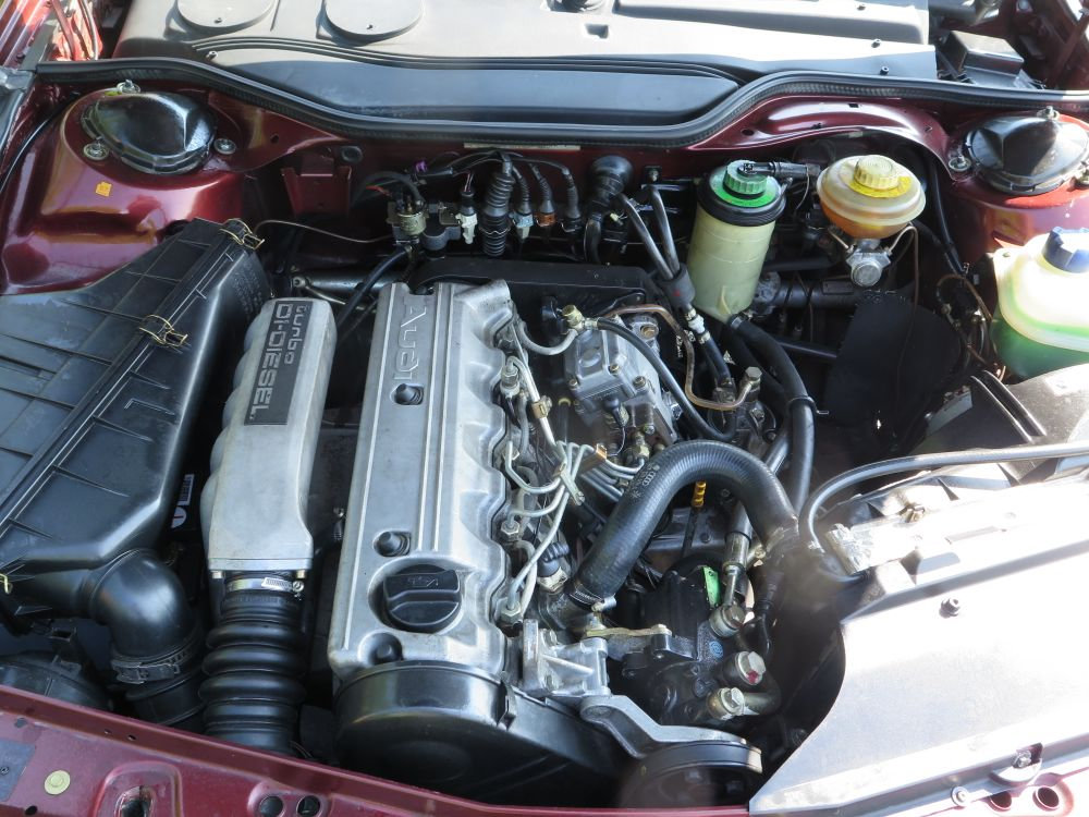 Motor im Audi 100 TDI 2,5