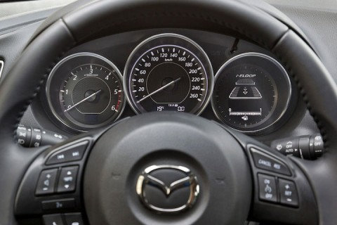 Lenkrad Mazda6 SKYACTIV-G 145